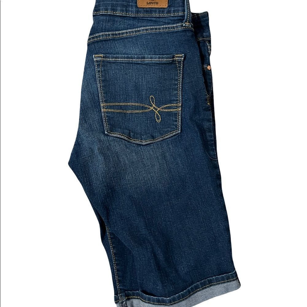 Levi Denizen Modern Skinny Shorts Size 29 (8)